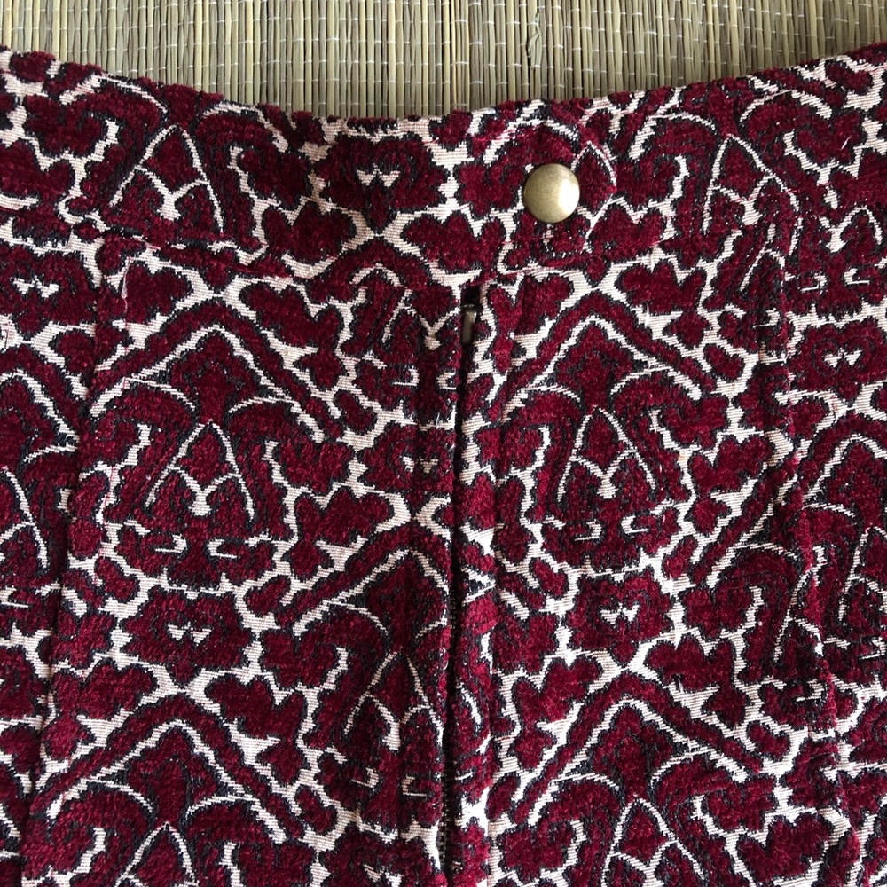 Ecote Urban Outfitters Red Boho Shorts - Size 0 - Picture 4 of 5